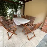 아파트 Tessa House